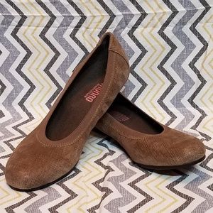 NWOT Munro Ballet Flats Ashlie Brown Leather